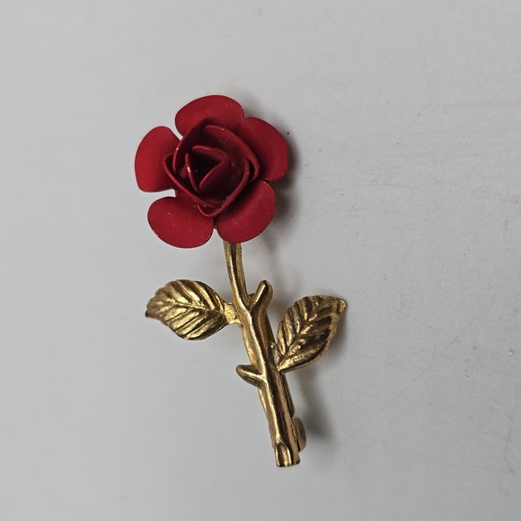Jewelry - Rose Brooch Red and Gold Vintage